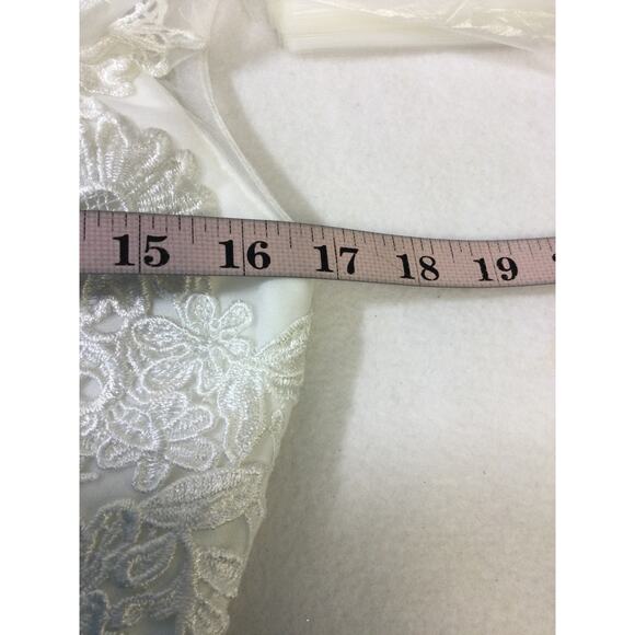 LULU'S M Precious Promise White Satin Embroidered Lace Mermaid Maxi Dress B81 - Picture 6 of 7